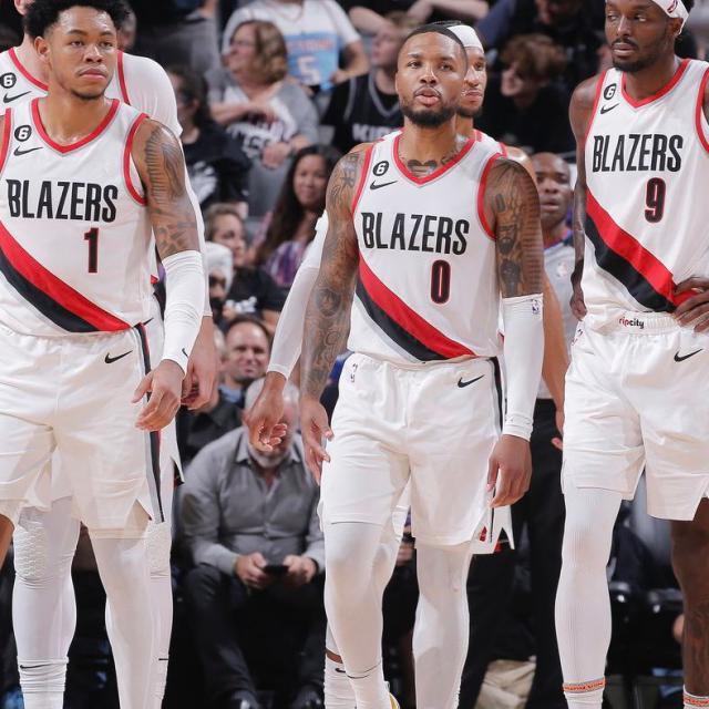 1669088821513035162.jpg FhuEWTaUAAEDmAC.jpg